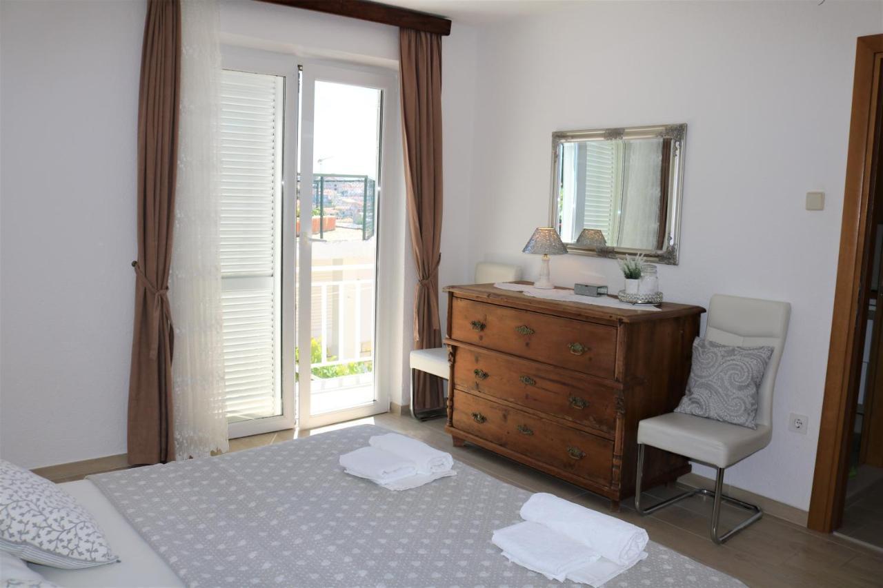 Apartments Irma Baška Voda Екстериор снимка