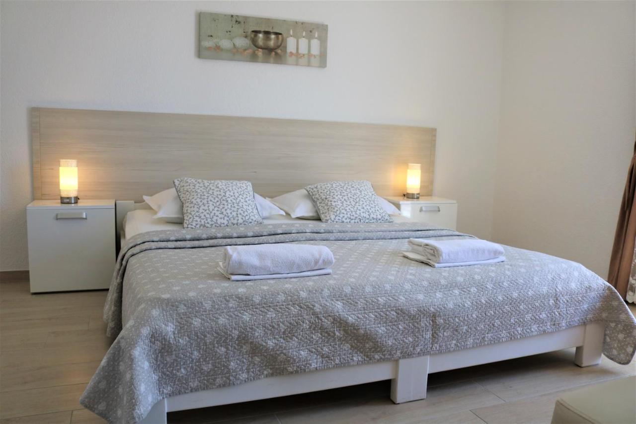 Apartments Irma Baška Voda Екстериор снимка
