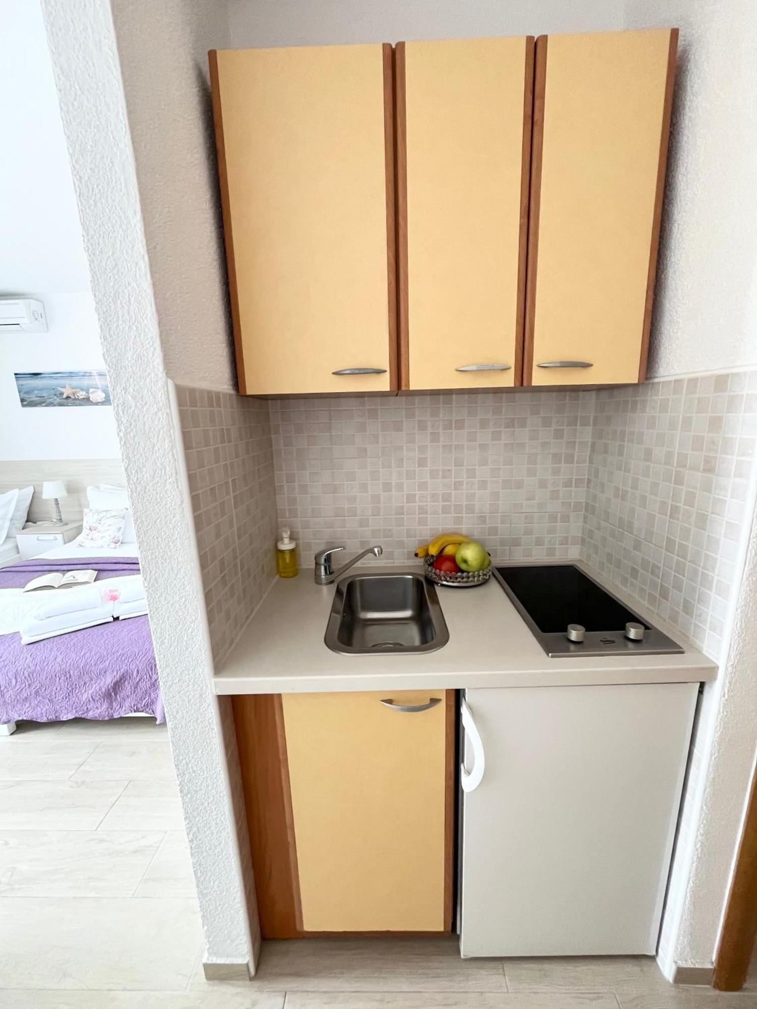 Apartments Irma Baška Voda Екстериор снимка