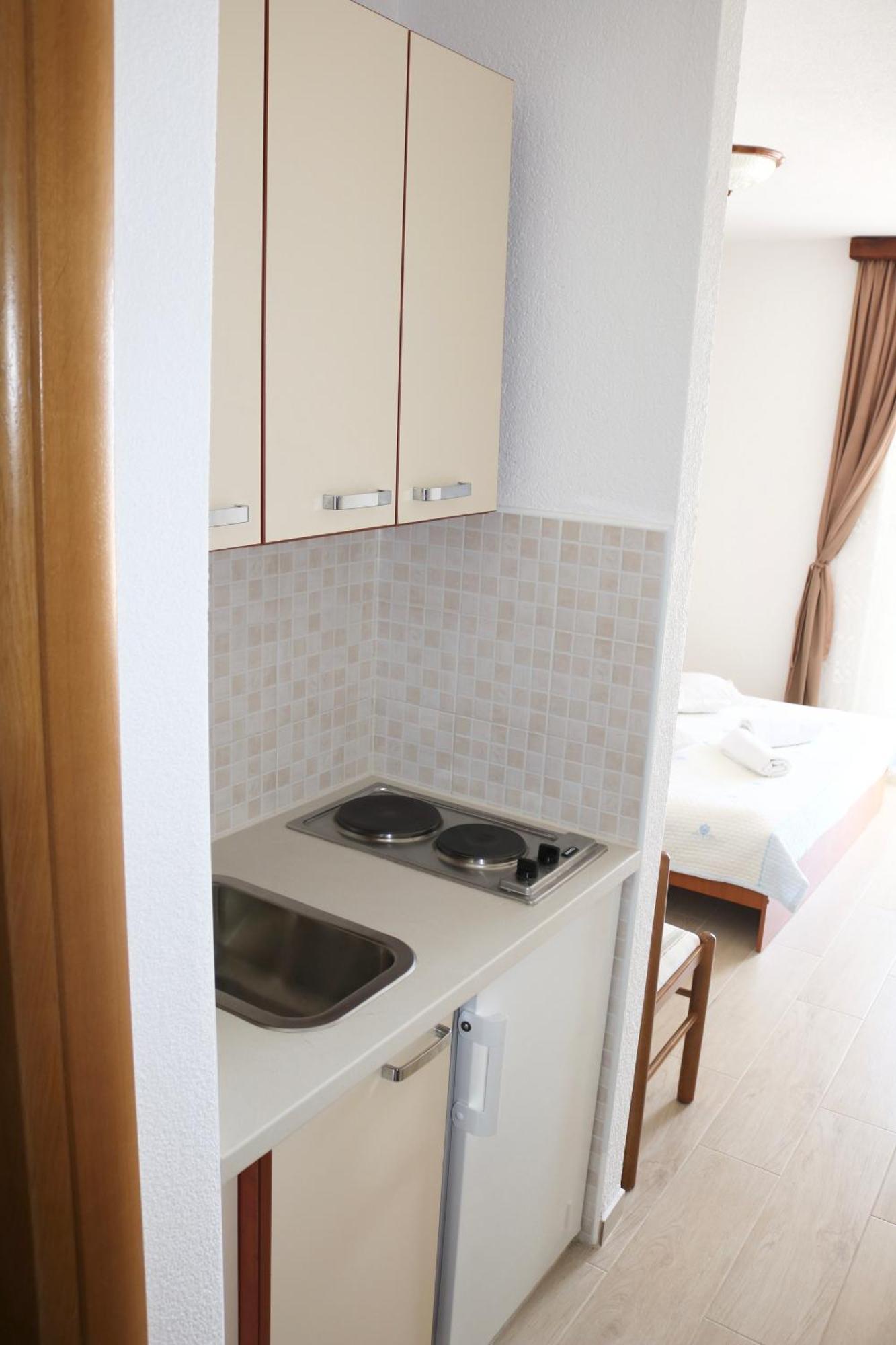 Apartments Irma Baška Voda Екстериор снимка