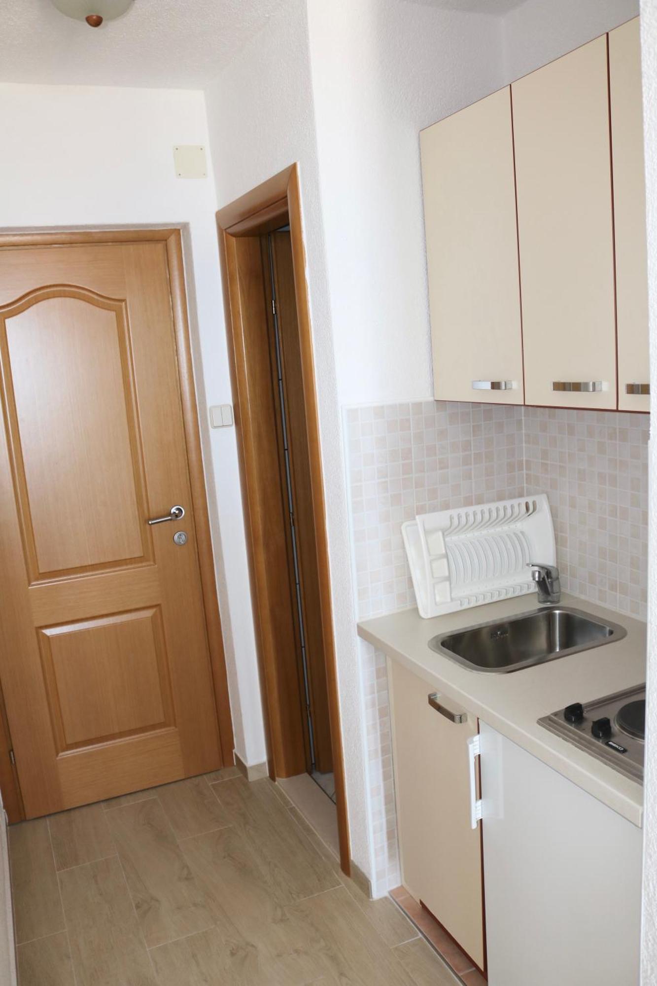 Apartments Irma Baška Voda Екстериор снимка