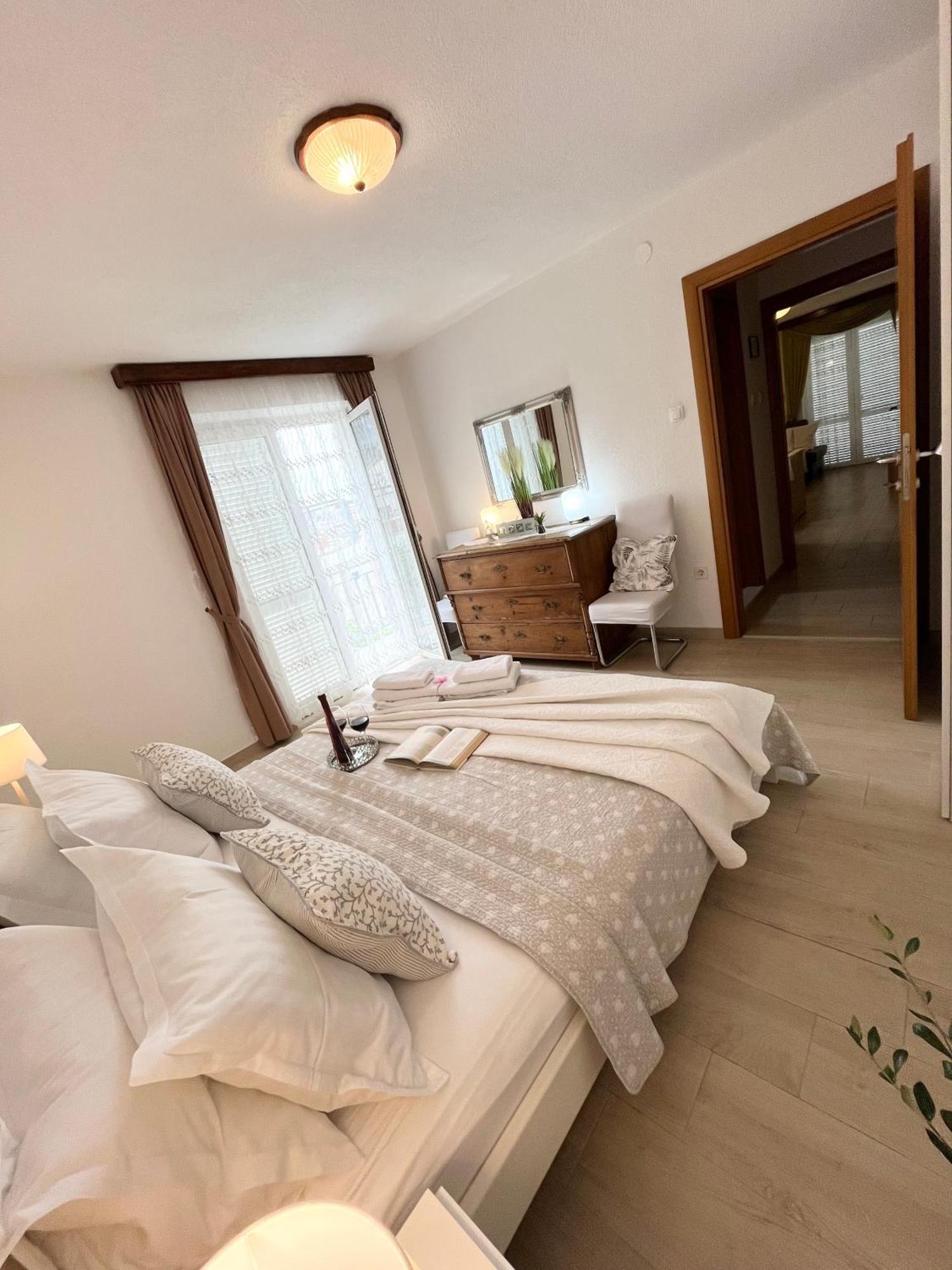 Apartments Irma Baška Voda Екстериор снимка