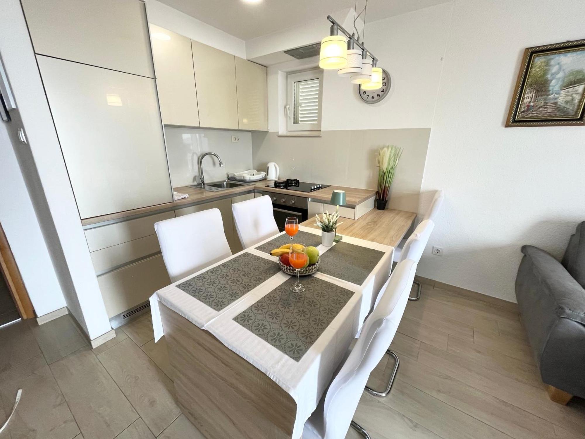 Apartments Irma Baška Voda Екстериор снимка