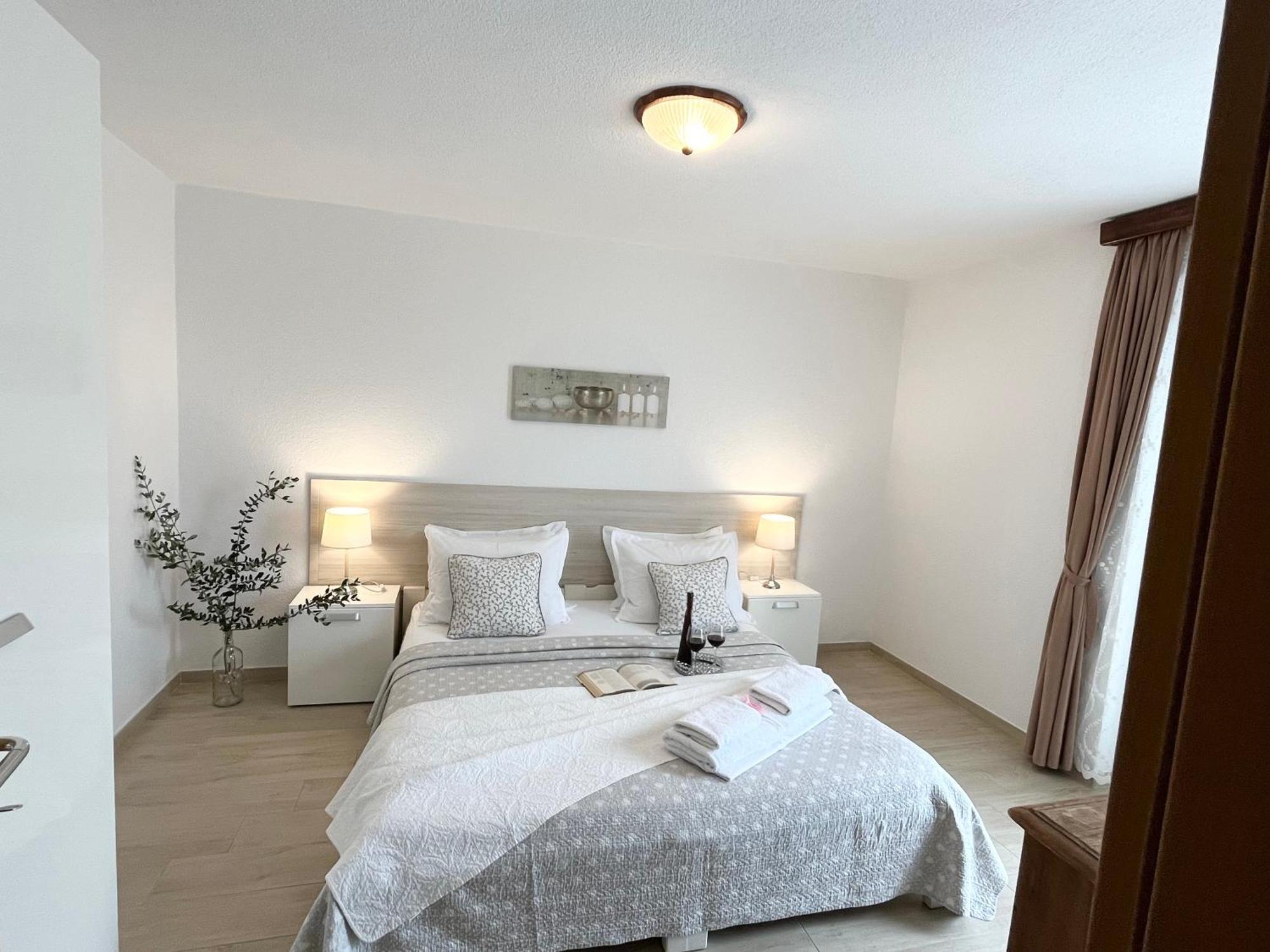 Apartments Irma Baška Voda Екстериор снимка
