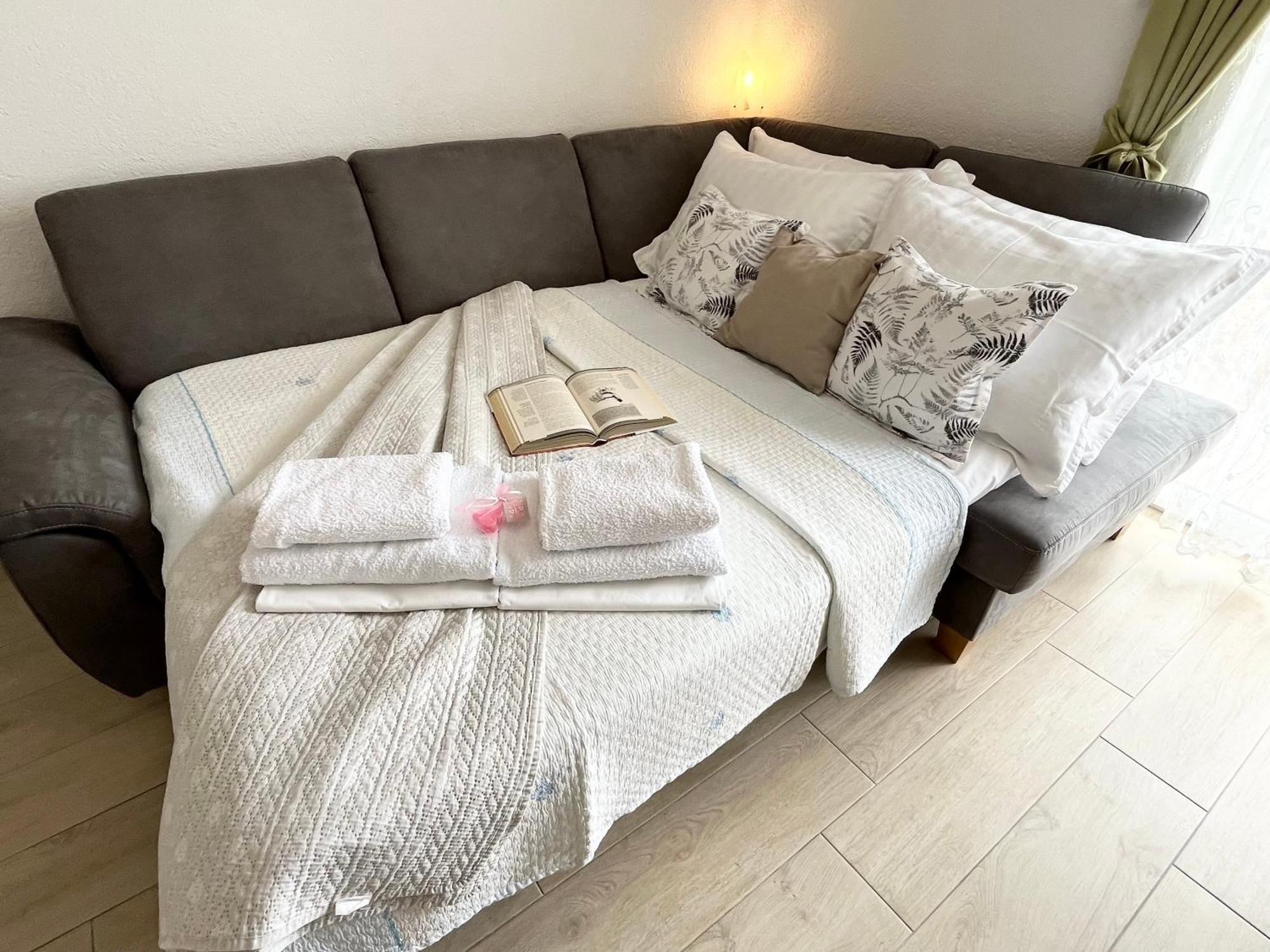 Apartments Irma Baška Voda Екстериор снимка